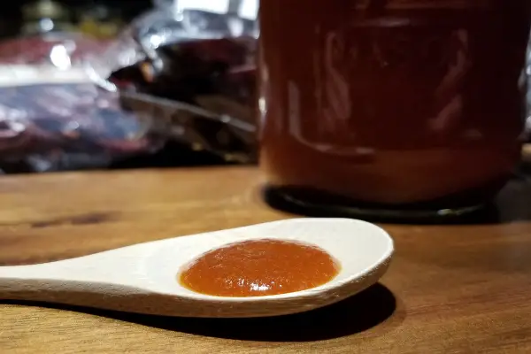 Fresh oleoresin capsicum hot sauce