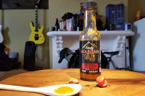 The front of a bottle of Villain Sauce Co. Smoky Mountain Punch
