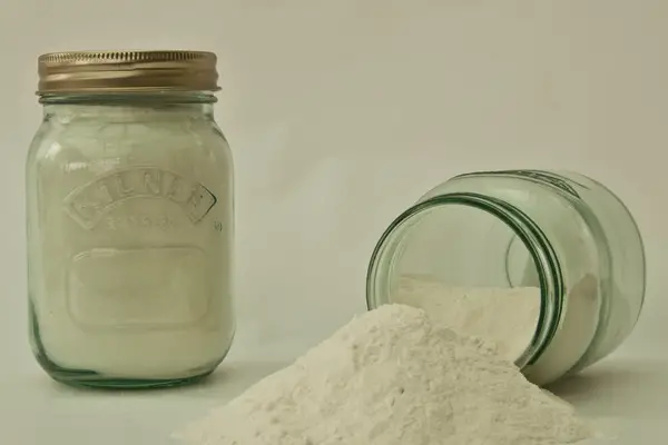 xanthan gum in a jar
