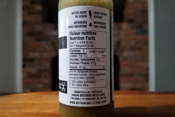 The nutritional label on a bottle of Elle Pique Elle hot sauce