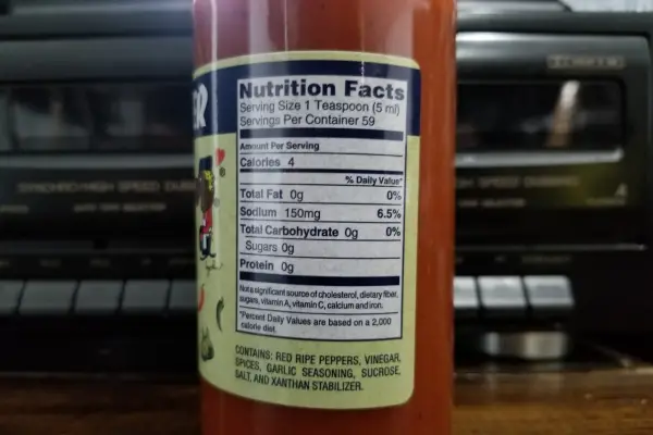 The nutritional label on a bottle of Spicy Garlic Pepper Sauce
