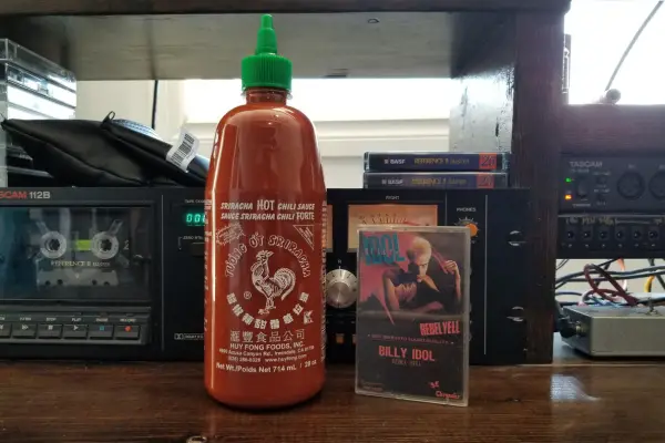 A bottle of Huy Fong Sriracha sauce
